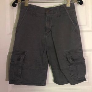 Gray boys Wrangler Cargo shorts p